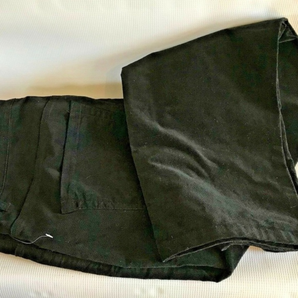 NWOT DG2 Diane Gilman black velour pants Stretch